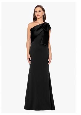 NEW Betsy & Adam "Carmela" Scuba Crepe With Satin Bow Gown Size 8